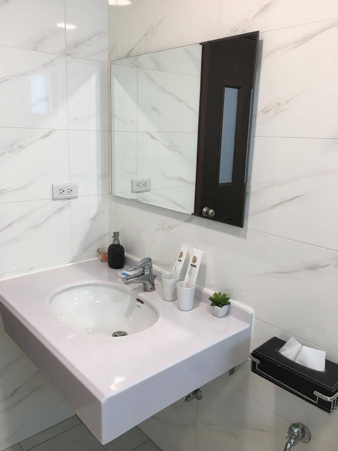 Taichung Hsr Homestay Kültér fotó